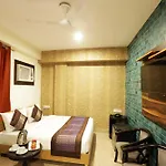 Classic Paradise B & B